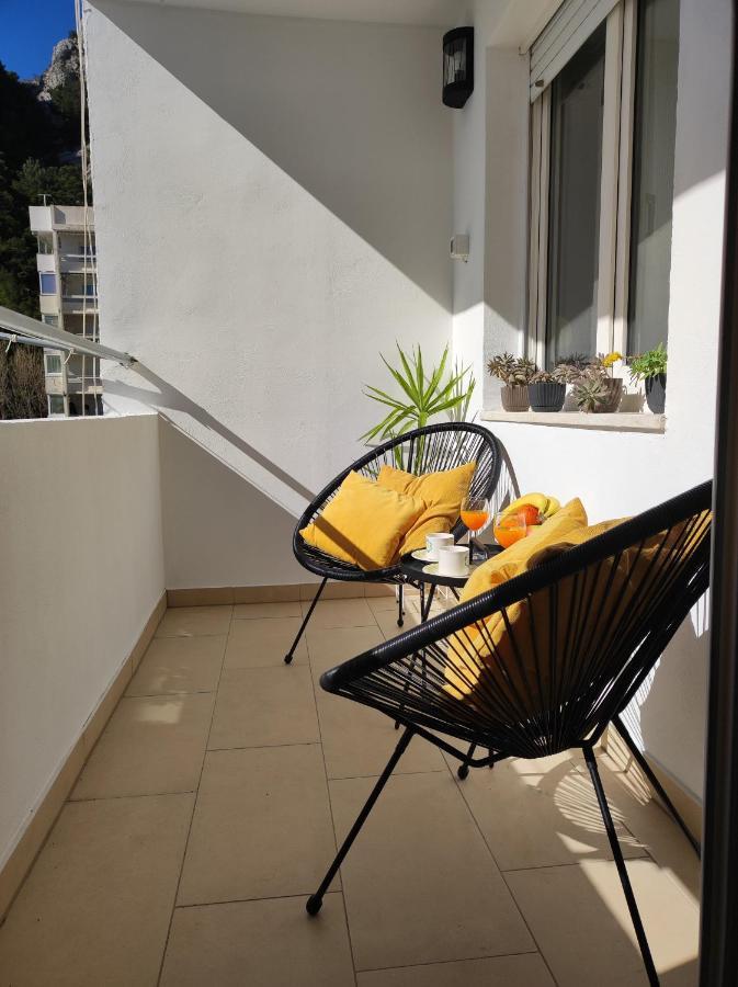 Center Apartment Pia Omis Exterior photo