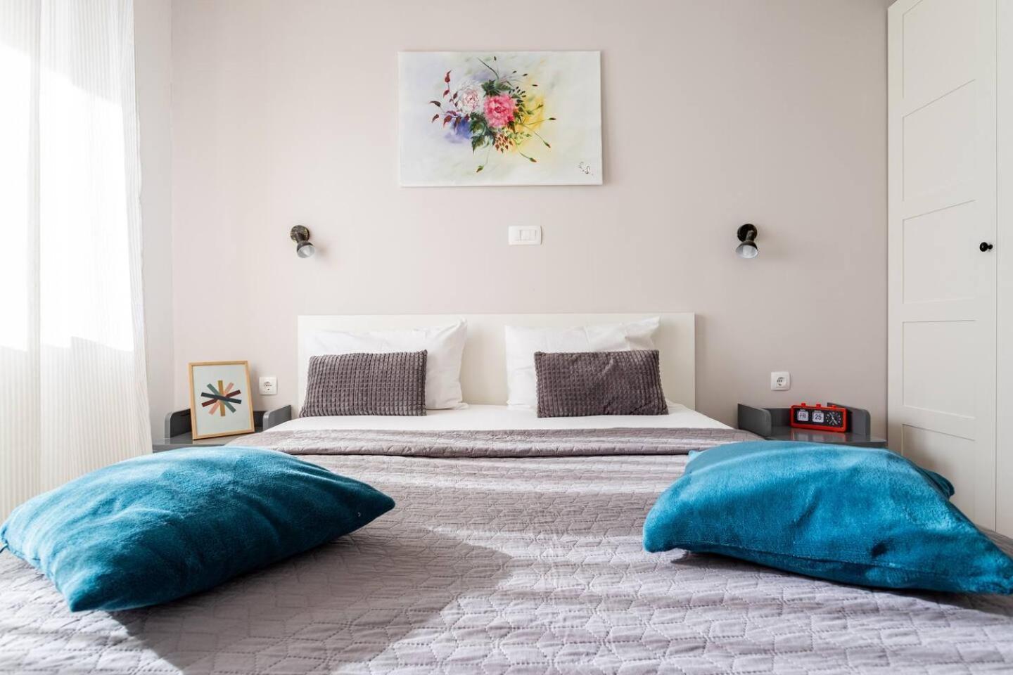 Center Apartment Pia Omis Exterior photo
