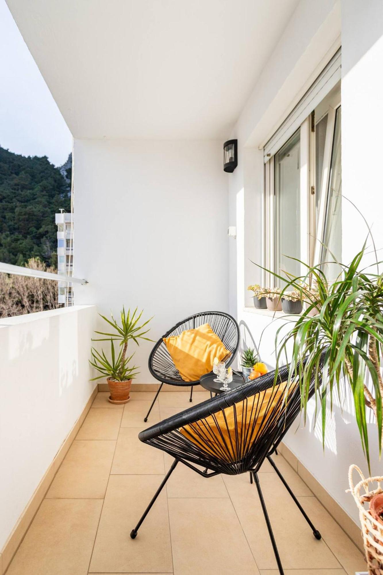 Center Apartment Pia Omis Exterior photo